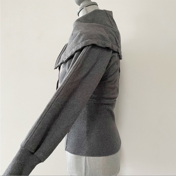 Lululemon full Zip Cowl Neck Corset Style Sweater, Size 2, Excellent Condition - Picture 4 of 7